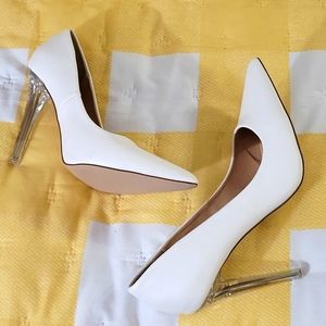 WHITE PUMPS